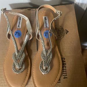 New Not Rated bling sandals size 7.5